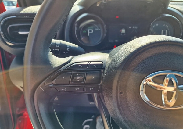 Toyota Yaris cena 89900 przebieg: 7000, rok produkcji 2021 z Nowy Dwór Mazowiecki małe 172